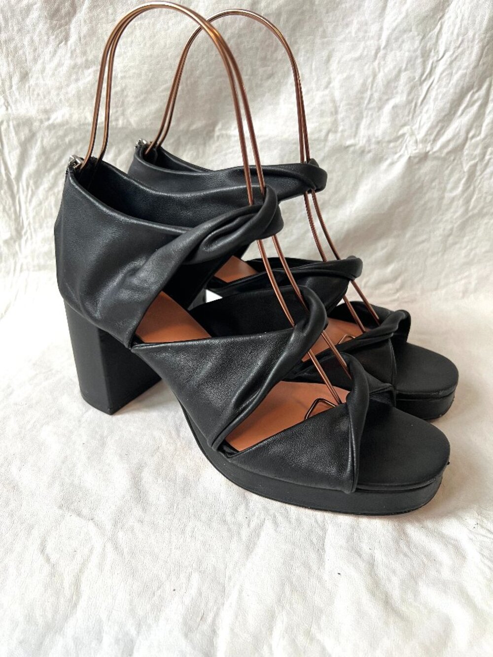Samantha Pleet sandals Tabernacle Platform black leather twist straps 39 8.5